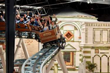 Obóz młodzieżowy, Kolonie – Raj w sercu Polski. Mandoria – Odkryj nową strefę CROCODIL w Park Of Poland Suntago Wodny Świat - super zabawa w Sadach Klemensa także warsztat pływacki i lekcja przetrwania. Kolonia 7-13 lat.