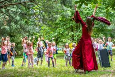 Wycieczka fakultatywna, Wycieczka autokarowa do Parku Rozrywki Bajkowych Sadów Klemensa.