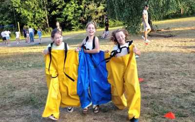 Obóz młodzieżowy, Piecki - obóz kreatywny - Fabryka Pasji DIY Mazurskie Chaty, 10 dni 10-14 lat